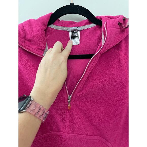 The North Face Barbie Hot Pink Outdoorsy Lounge Fleece 1/4th Zip Hoodie Jacket M - Picture 2 of 10